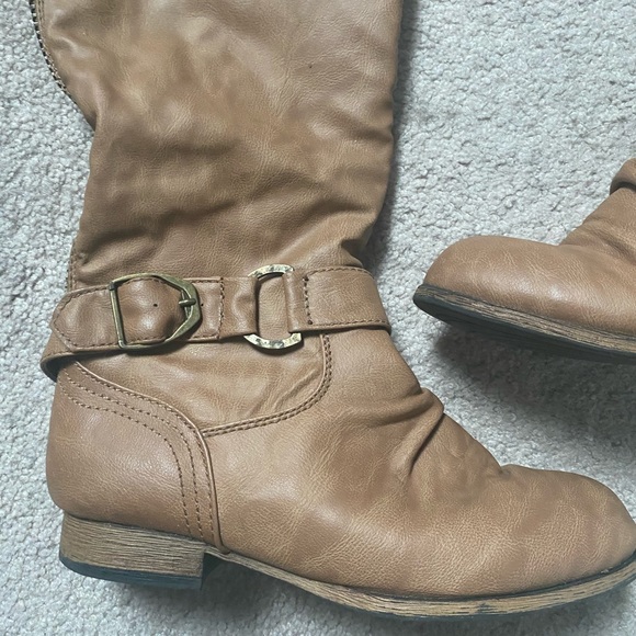 Faux leather boots - Picture 2 of 4